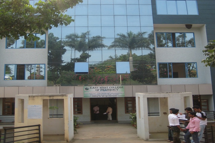https://cache.careers360.mobi/media/colleges/social-media/media-gallery/8881/2019/2/23/Campus view of East West College of Pharmacy Bangalore_Campus-view.jpg